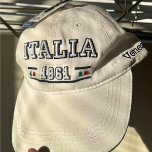Italia 1861 White Cap NEW WITH TAGS